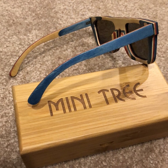 Mini Tree wooden sunglasses with case - Picture 3 of 12